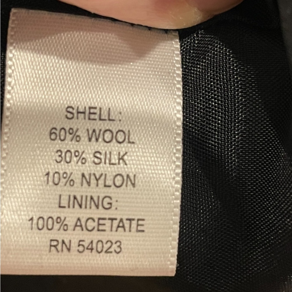Banana Republic tweed pencil skirt from the madmen collection. Size 12 -NWOT - Picture 9 of 9